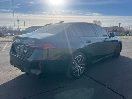 2025 BMW i5 xDrive40