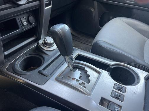 Classic Silver Metallic 2014 Toyota 4Runner SR5 Premium