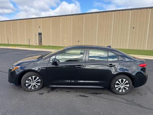 2021 Toyota Corolla Hybrid LE