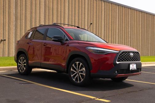 2025 Toyota Corolla Cross XLE