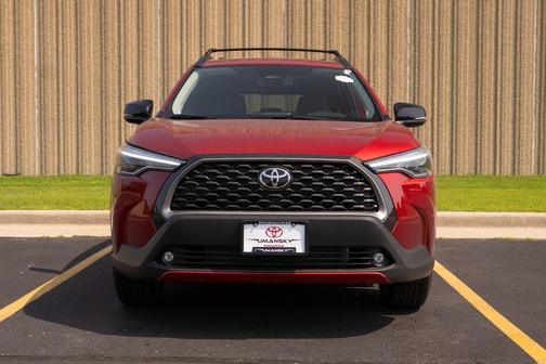 2025 Toyota Corolla Cross XLE