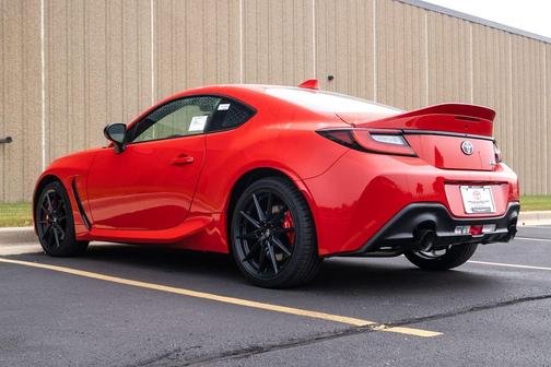2025 Toyota GR86 Premium