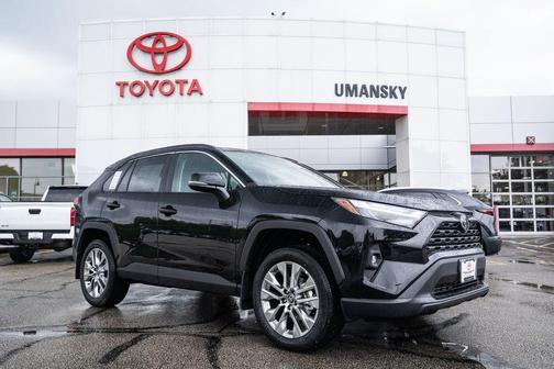 2025 Toyota RAV4 XLE Premium