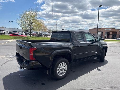 2024 Toyota Tacoma SR5