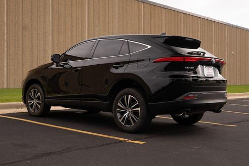 2022 Toyota Venza LE