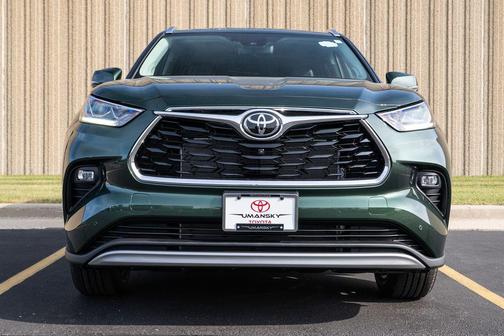 2025 Toyota Highlander Platinum