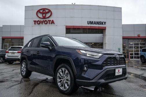 2025 Toyota RAV4 XLE Premium