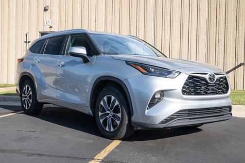 2023 Toyota Highlander XLE
