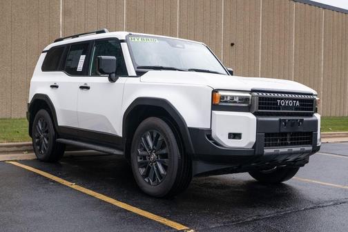 2025 Toyota Land Cruiser Base