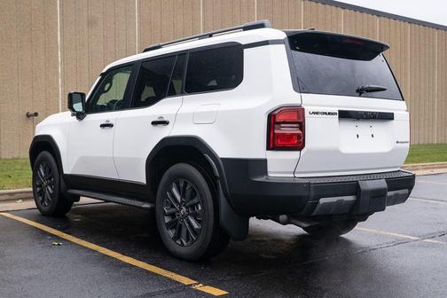 2025 Toyota Land Cruiser Base