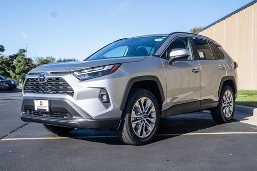 2025 Toyota RAV4 XLE Premium