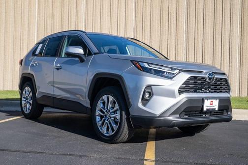 2025 Toyota RAV4 XLE Premium