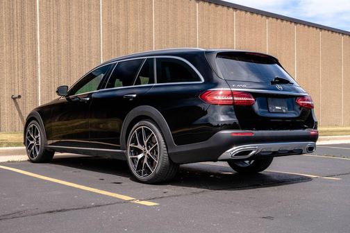 Black 2022 Mercedes-Benz E-Class E 450 4MATIC
