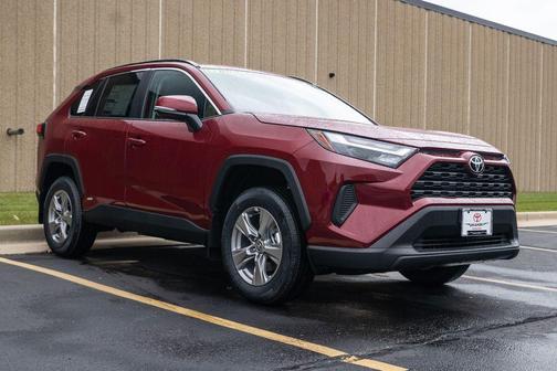 2025 Toyota RAV4 Hybrid XLE