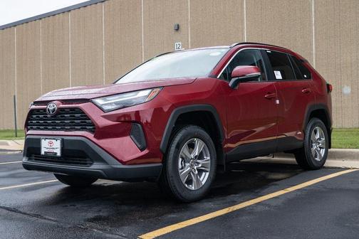 2025 Toyota RAV4 Hybrid XLE