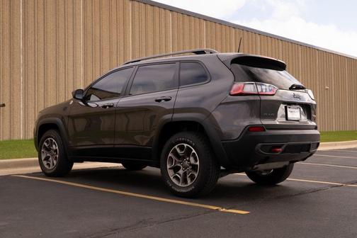 2020 Jeep Cherokee Trailhawk