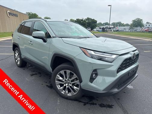 2022 Toyota RAV4 XLE Premium