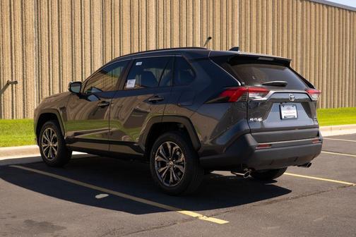 2025 Toyota RAV4 Hybrid XLE Premium