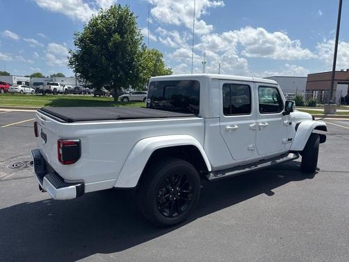 2023 Jeep Gladiator Overland