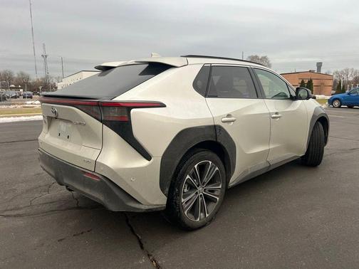 2024 Toyota bZ4X Limited