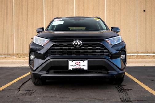 2020 Toyota RAV4 XLE