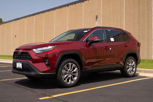 2025 Toyota RAV4 XLE Premium