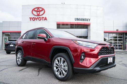 2025 Toyota RAV4 XLE Premium