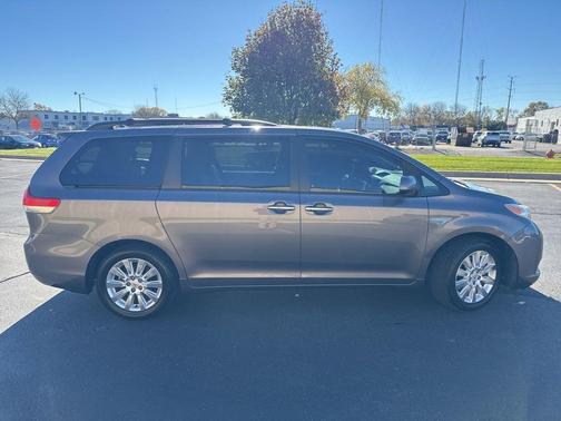 2011 Toyota Sienna 