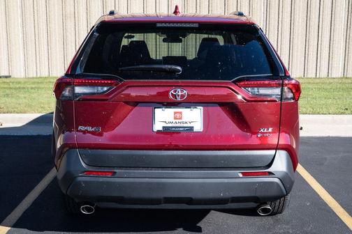 2025 Toyota RAV4 Hybrid XLE