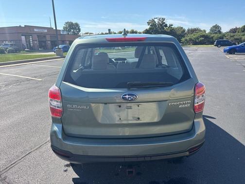 2016 Subaru Forester 2.5i