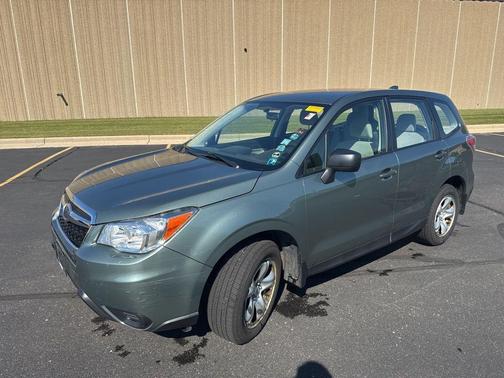 2016 Subaru Forester 2.5i