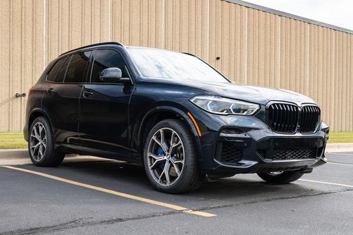 2022 BMW X5 M50i