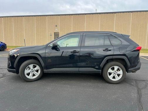 2024 Toyota RAV4 Hybrid LE