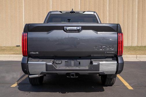 2025 Toyota Tundra Hybrid 1794 Edition