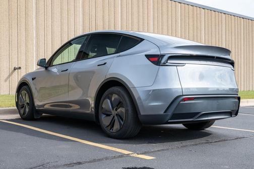 2026 Tesla Model Y Long Range