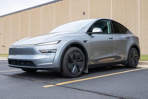 2026 Tesla Model Y Long Range