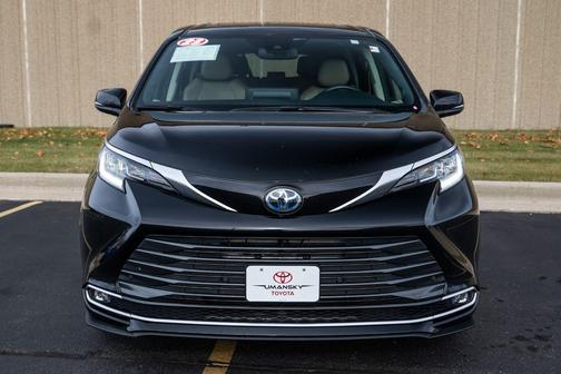 2023 Toyota Sienna Limited