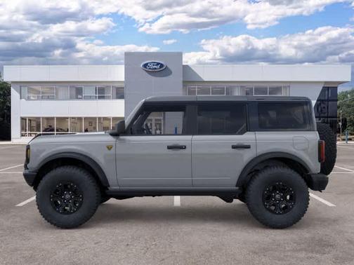 Avalanche Gray 2026 Ford Bronco Badlands