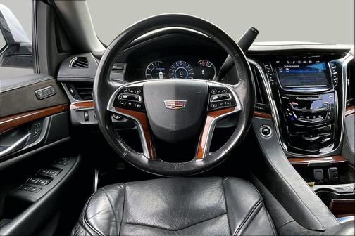 Crystal White Tricoat 2018 Cadillac Escalade ESV Luxury