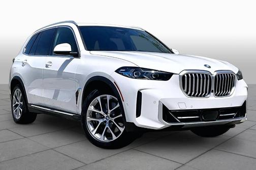 Alpine White 2025 BMW X5 PHEV xDrive50e