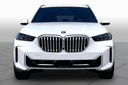 Alpine White 2025 BMW X5 PHEV xDrive50e