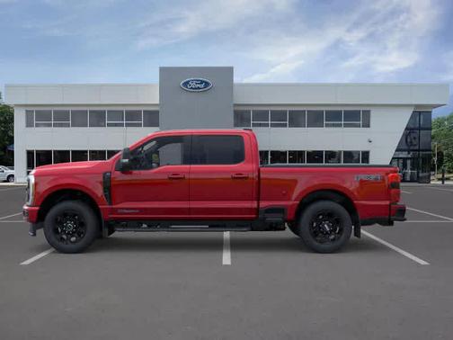 Ruby Red Metallic Tinted Clearcoat 2026 Ford F-350 XLT