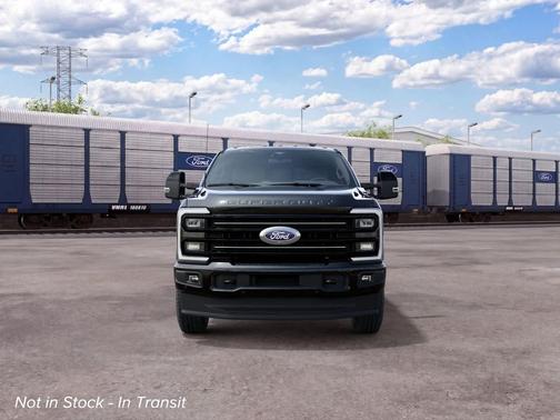 UM/AGATE BLACK 2027 Ford F-250