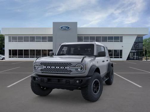 Avalanche Gray 2026 Ford Bronco Badlands