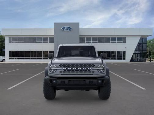 Avalanche Gray 2026 Ford Bronco Badlands