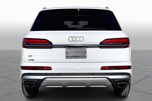 2025 Audi Q7 55 Premium Plus