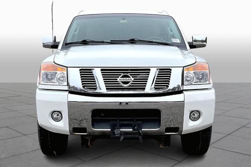 2015 Nissan Titan SV