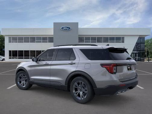 Carbonized Gray Metallic 2026 Ford Explorer Active