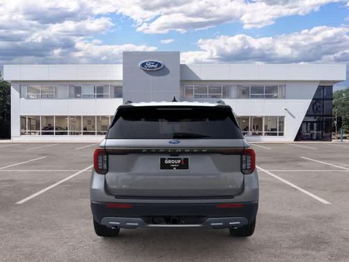 Carbonized Gray Metallic 2026 Ford Explorer Active
