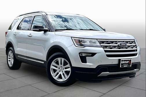 Ingot Silver Metallic 2018 Ford Explorer XLT